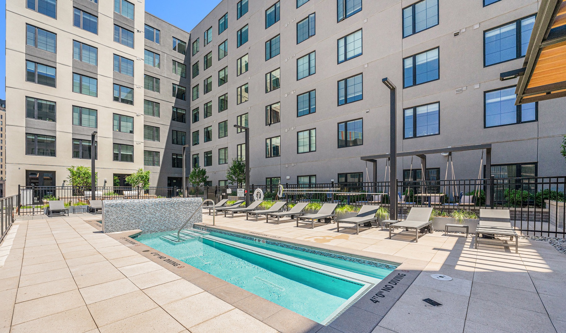 apartments in Denver with onsite pool and hot tub apartments in Denver with onsite pool and hot tub